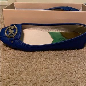 michael kors flats